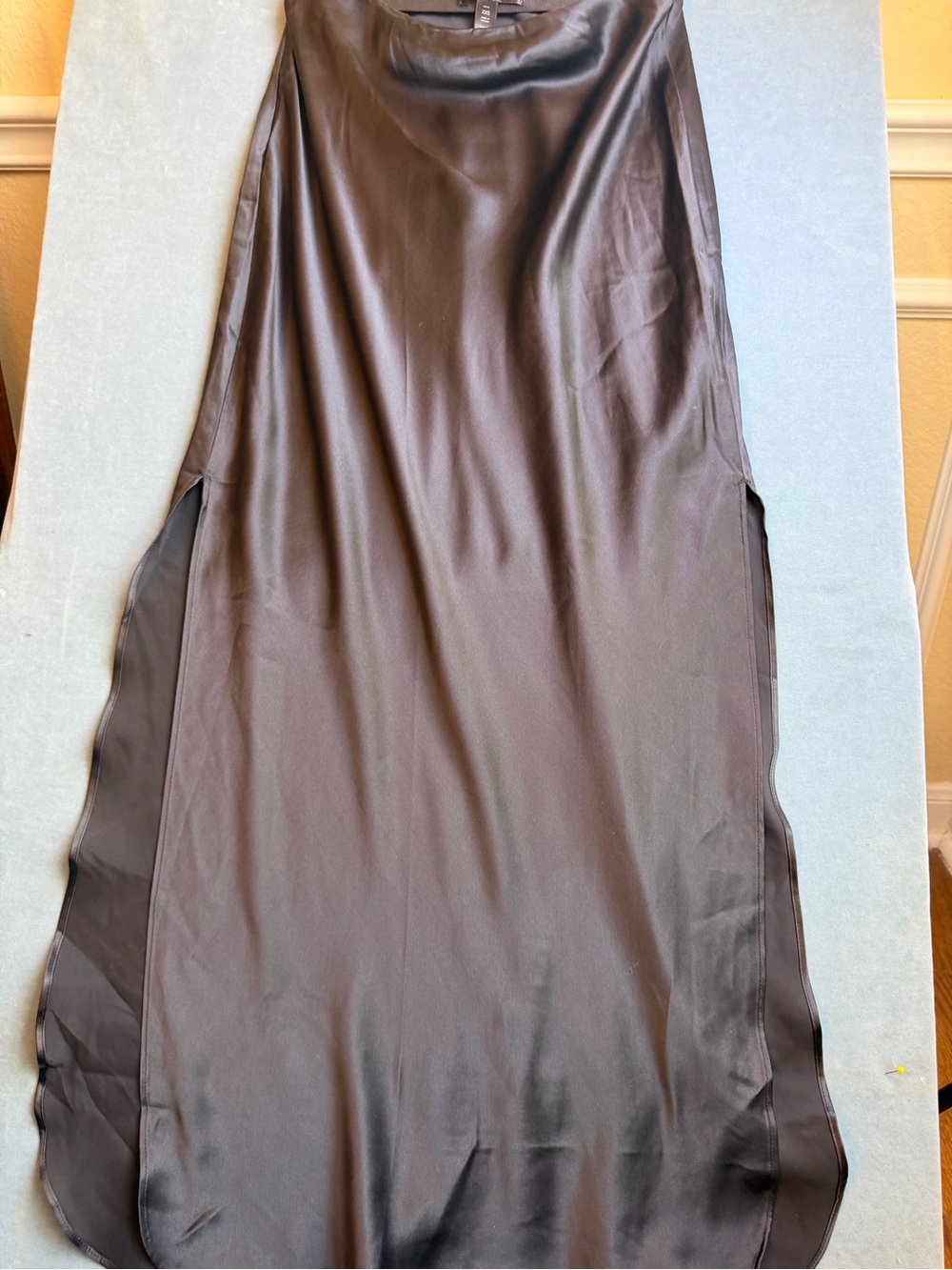 Banana Republic Black Silk Petite Silk Skirt - Picture 3 of 11